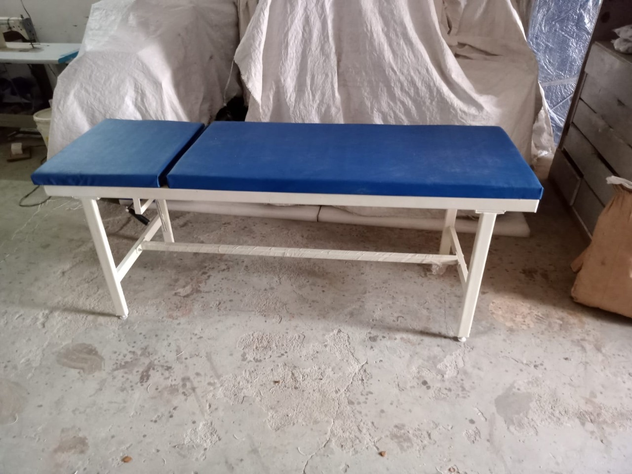 Metal Treatment Couch
